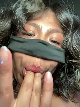 nenalayla Chat XXX live