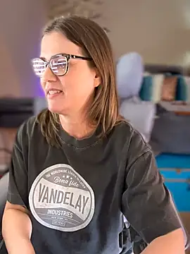 MaiseKnox Chat XXX in diretta