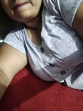 Hot_indian_Milf's Live XXX Chat