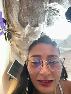 Chat XXX en directo de IsabellaMariet