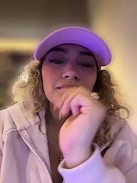 Živý XXX chat Maddy_Beluci