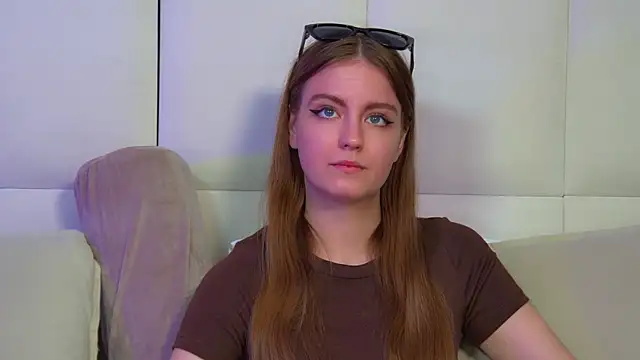 SofiaSarvains Chat XXX in diretta