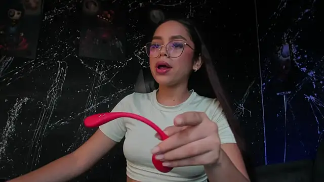 CarolineFyre's Live XXX Chat