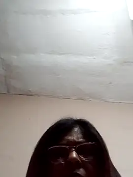 mileesha 现场XXX聊天