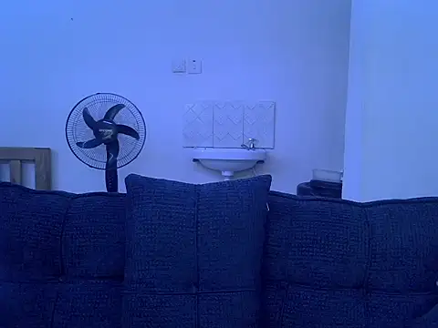 Thee_Biggest Live XXX Chat