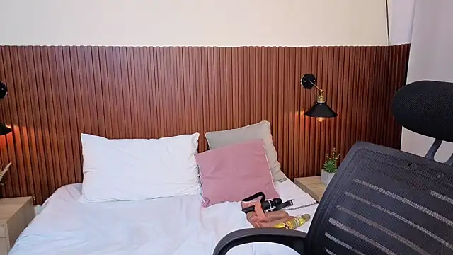 Aabby_lee Adlı Modelin Canlı XXX Sohbeti