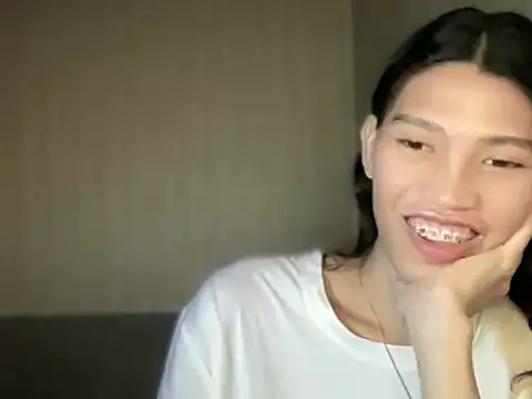 Yourgoddess_jayve 即時 XXX 聊天