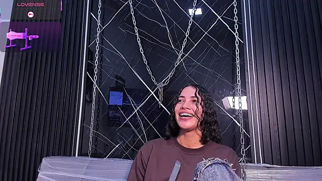 צ'אט XXX בשידור חי של Megan_Duskk