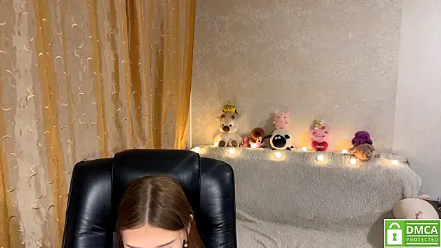 urcutiebunnyy Adlı Modelin Web Kamerası Şovu