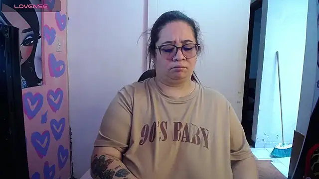 kattybbwbigboobs_ Live XXX Chat