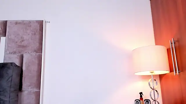 Nia_Bunny 现场XXX聊天