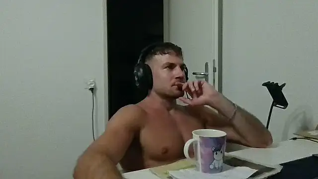 alpha-hunk Live XXX-Chat