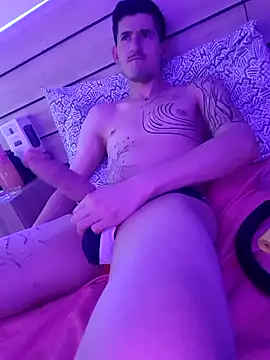 cheekyboyx 在線直播表演
