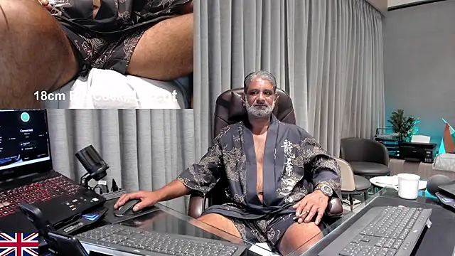 צ'אט XXX בשידור חי של OnlineBossUK