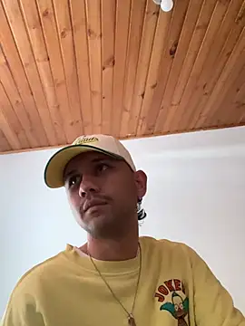 צ'אט XXX בשידור חי של Michaell_Spinelly