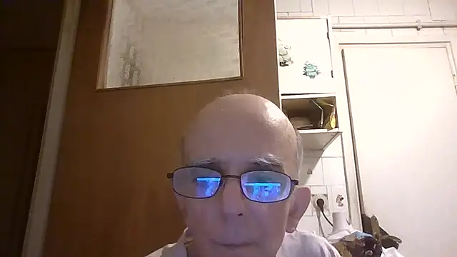 צ'אט XXX בשידור חי של mariusica1@xh