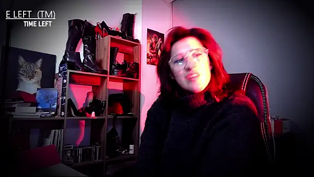 Scarlett_Sen Adlı Modelin Canlı XXX Sohbeti