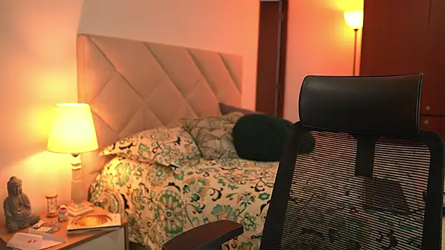Chat XXX ao vivo de Lau_Bee