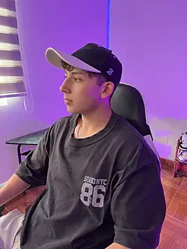 OLIVER_K – Naživo XXX chat