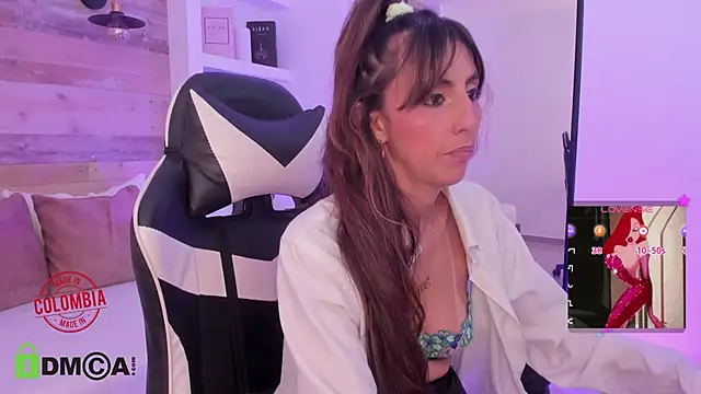 candy_summer28 Chat XXX in diretta
