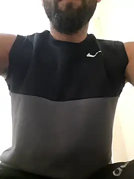 Luccareli10's Live XXX Chat