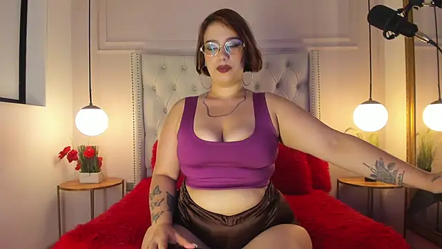 MillyHotsoon élő XXX-chatje
