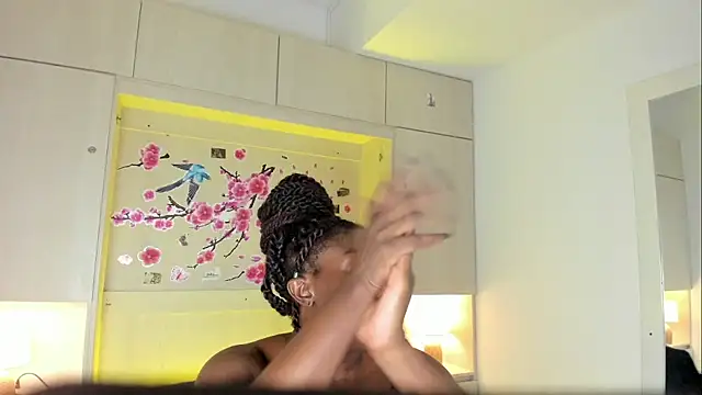 Chat +18 de TaylorBloom ao vivo