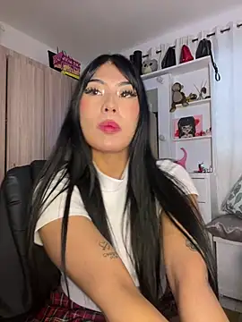 Jade-Naughty live XXX chat