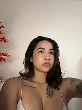 Chat +18 de VictoriaHiill ao vivo