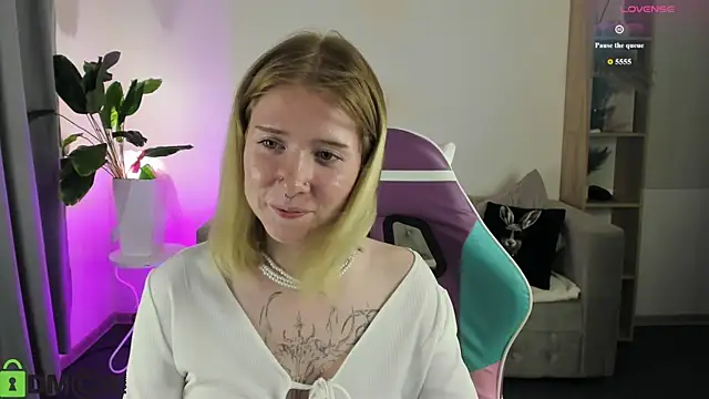 Živý XXX chat Elira_Vane