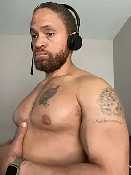 Chatroom XXX en direct de Fathero1time