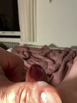 Dadbody31 webcam show