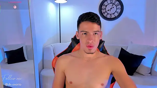 XXX chat uživo modela david_osoriox