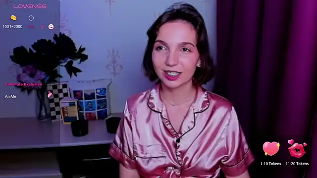 KindHazelHere_ Chat XXX live