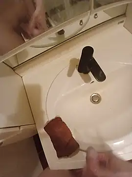 Lul18809 – Naživo XXX chat