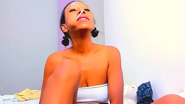 monserrath_bitch_naughty Chat XXX live