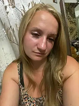 Emilia_ki Adlı Modelin Canlı XXX Sohbeti
