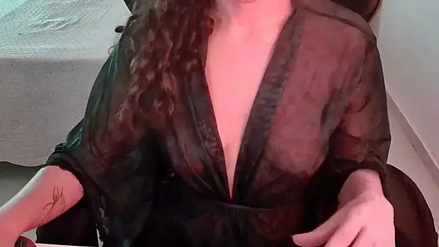 DearArtemis Adlı Modelin Canlı XXX Sohbeti