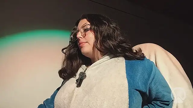 Pao_Ly Adlı Modelin Canlı XXX Sohbeti