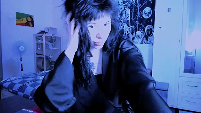 Chat +18 de AllisonDeetz ao vivo