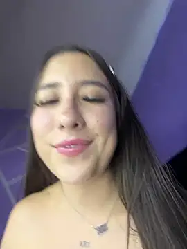 _Luuna's Live XXX Chat