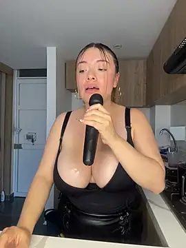 valery_mora Chat XXX in diretta