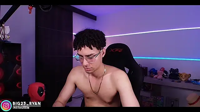 הופעת וובקאם של bigryann23