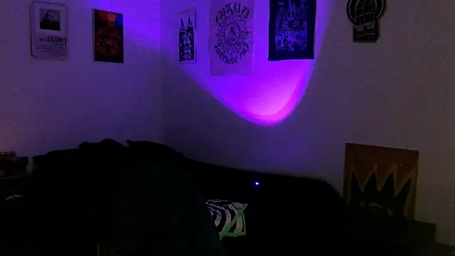 XXX chat uživo modela alex_one888