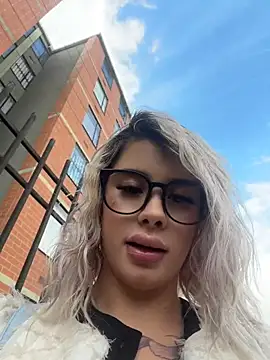 Chat +18 de YouCandiSumisa ao vivo