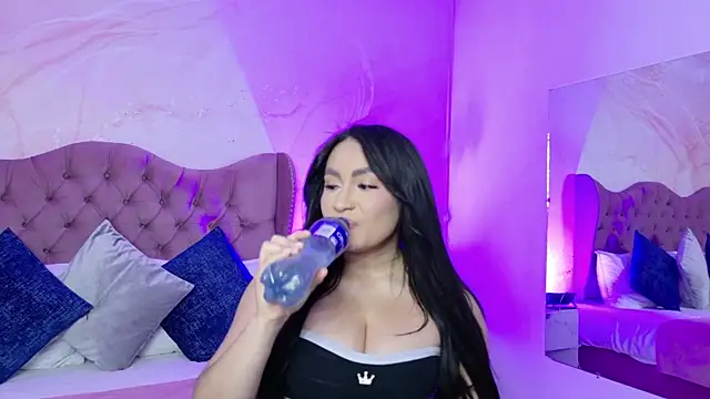 AshleyFerreer XXX чат на живо