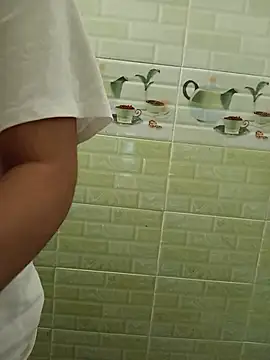 Tanha18's Live XXX Chat