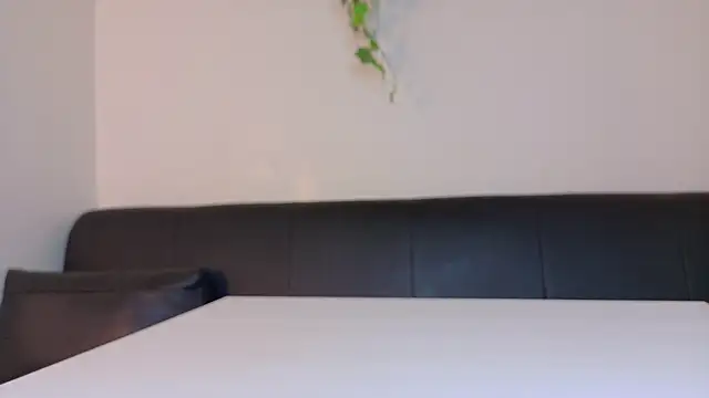 Chat XXX ao vivo de RiriiBrunette__