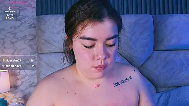 BellatrixKorz's Live XXX Chat