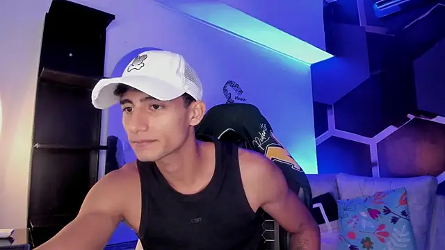 MaxiimoRomano_ 라이브 XXX 채팅